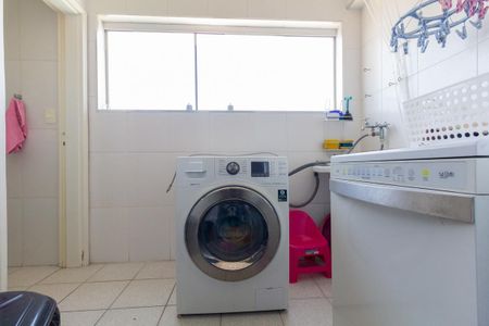 Apartamento à venda com 91m², 2 quartos e 1 vaga Apartamento à venda com 91m², 2 quartos e 1 vagaÁrea de Serviço