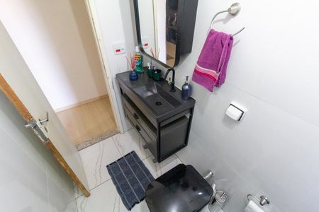 Apartamento à venda com 91m², 2 quartos e 1 vaga Apartamento à venda com 91m², 2 quartos e 1 vagaBanheiro