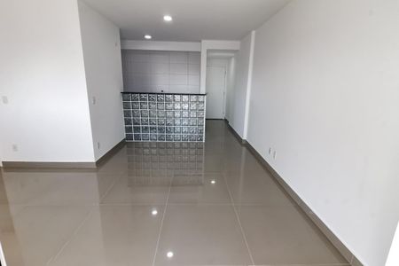 Apartamento para alugar com 75m², 2 quartos e 2 vagasSala