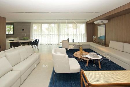 Apartamento à venda com 4 quartos, 274m² em Sumaré, São Paulo