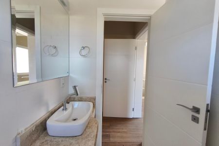 Casa de condomínio para alugar com 600m², 4 quartos e 5 vagas Casa de condomínio para alugar com 600m², 4 quartos e 5 vagasBanheiro Suíte