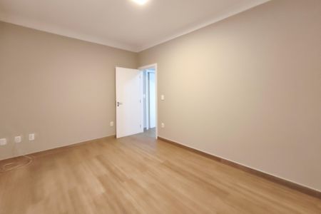 Casa de condomínio para alugar com 600m², 4 quartos e 5 vagas Casa de condomínio para alugar com 600m², 4 quartos e 5 vagasSuíte 3