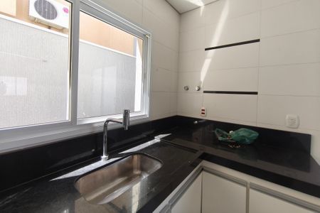 Casa de condomínio para alugar com 600m², 4 quartos e 5 vagas Casa de condomínio para alugar com 600m², 4 quartos e 5 vagasCozinha