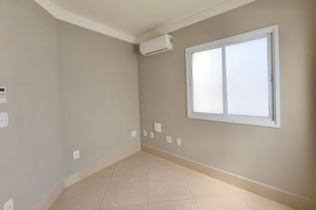 Casa de condomínio para alugar com 600m², 4 quartos e 5 vagas Casa de condomínio para alugar com 600m², 4 quartos e 5 vagasQuarto