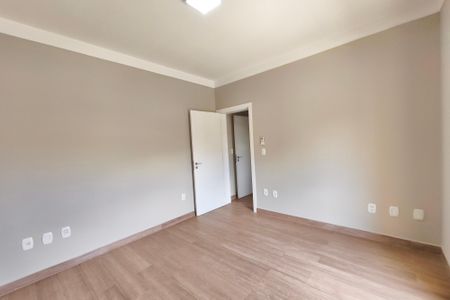 Casa de condomínio para alugar com 600m², 4 quartos e 5 vagas Casa de condomínio para alugar com 600m², 4 quartos e 5 vagasSuíte 2