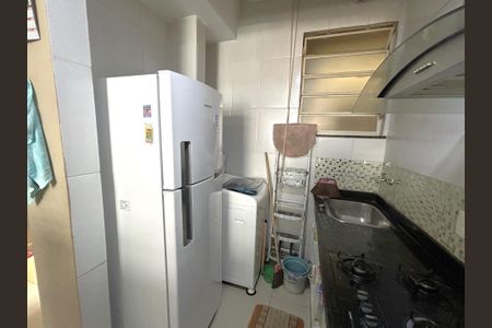 Apartamento à venda com 44m², 1 quarto e sem vagaCozinha e Área de Serviço