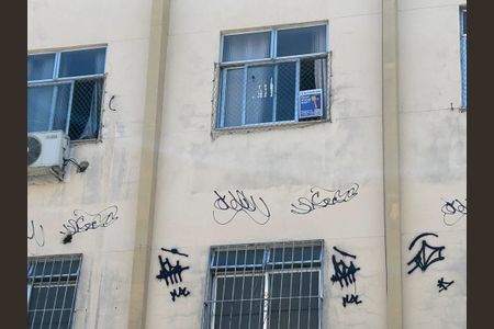 Apartamento à venda com 44m², 1 quarto e sem vagaFachada + plaquinha