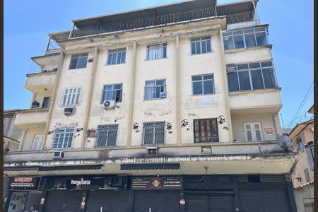 Apartamento à venda com 44m², 1 quarto e sem vagaFachada + plaquinha