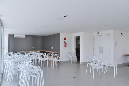 Studio para alugar com 27m², 1 quarto e sem vagaÁrea comum - Salão de festas