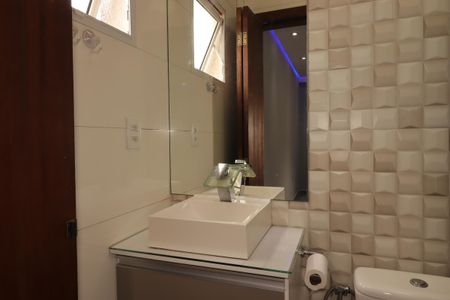 Casa para alugar com 100m², 3 quartos e 1 vagaBanheiro da Suíte