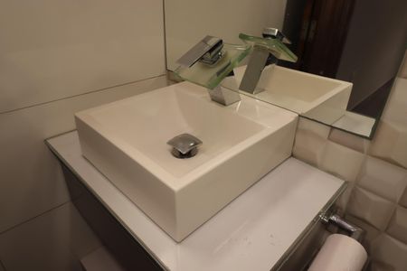 Casa para alugar com 100m², 3 quartos e 1 vagaBanheiro da Suíte - Pia