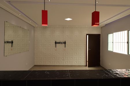 Casa para alugar com 100m², 3 quartos e 1 vagaSala