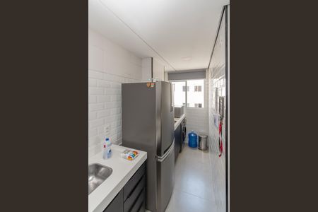Apartamento para alugar com 57m², 2 quartos e 1 vaga Apartamento para alugar com 57m², 2 quartos e 1 vagaCozinha e Área de Serviço