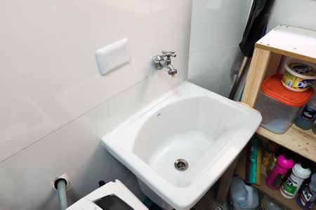 Apartamento à venda com 80m², 2 quartos e 1 vagaÁrea de Serviço 