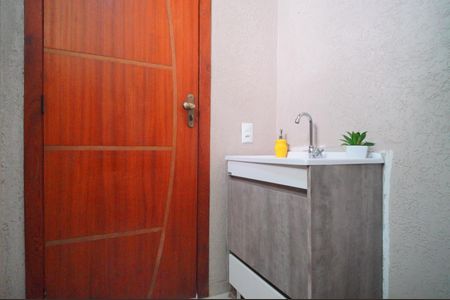 Casa à venda com 219m², 5 quartos e 2 vagasBanheiro 2