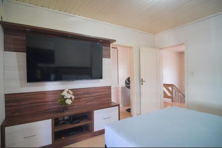 Casa à venda com 219m², 5 quartos e 2 vagassuite