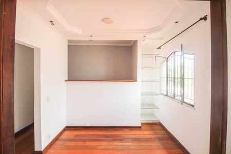 Sala de casa para alugar com 2 quartos, 100m² em Parque Residencial Guadalajara, Nova Iguaçu