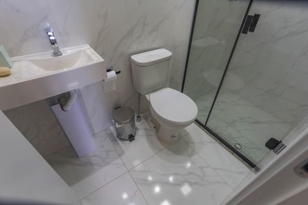 Apartamento à venda com 50m², 2 quartos e 1 vaga Apartamento à venda com 50m², 2 quartos e 1 vagaBanheiro social