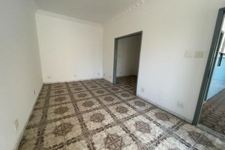 Casa para alugar com 220m², 2 quartos e sem vagaSala