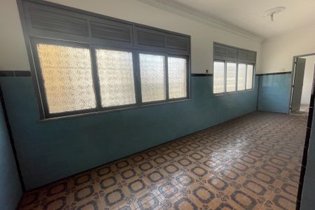 Casa para alugar com 220m², 2 quartos e sem vagaCorredor