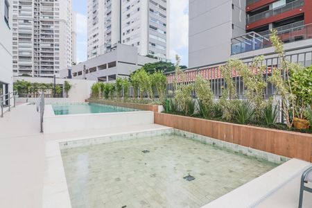 Apartamento para alugar com 40m², 2 quartos e sem vaga Apartamento para alugar com 40m², 2 quartos e sem vagaÁrea comum - Piscina