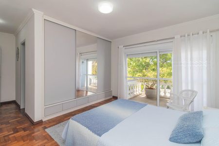 Casa à venda com 234m², 4 quartos e 1 vagaQuarto 4 - Suíte