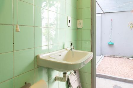 Casa à venda com 234m², 4 quartos e 1 vagaBanheiro de serviço