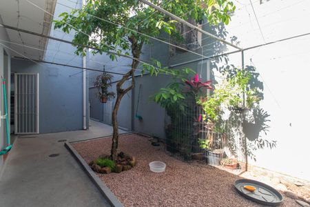 Casa à venda com 234m², 4 quartos e 1 vagaQuintal