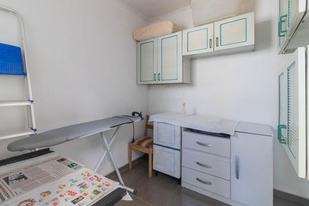 Casa à venda com 234m², 4 quartos e 1 vagaQuarto de Serviço