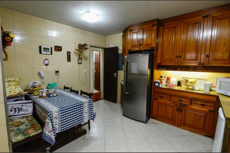 Apartamento à venda com 140m², 3 quartos e 2 vagasCozinha