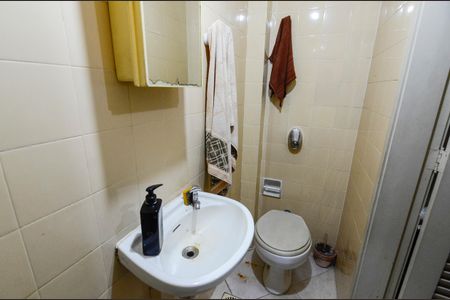 Apartamento à venda com 140m², 3 quartos e 2 vagasBanheiro de Serviço