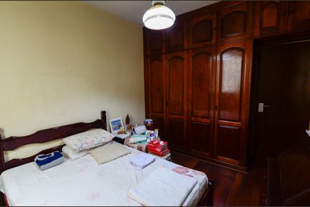 Apartamento à venda com 140m², 3 quartos e 2 vagasQuarto 2