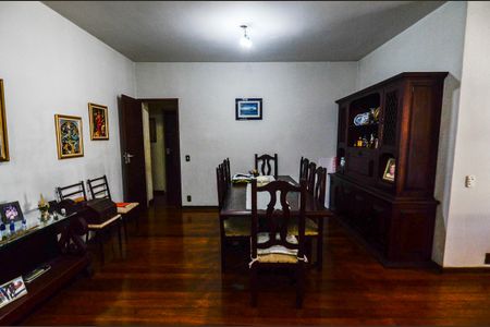 Apartamento à venda com 140m², 3 quartos e 2 vagasSala