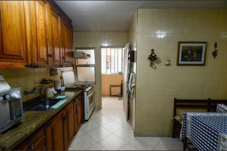 Apartamento à venda com 140m², 3 quartos e 2 vagasCozinha