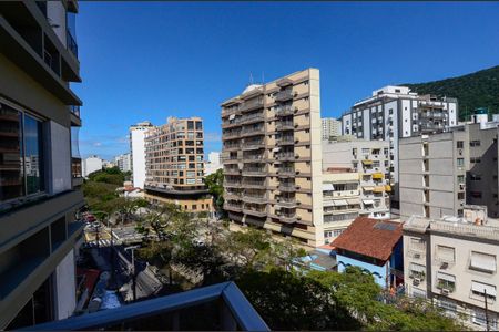 Apartamento à venda com 140m², 3 quartos e 2 vagasSala