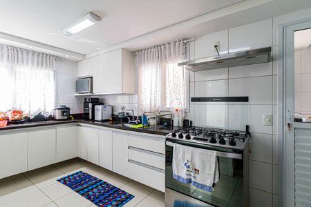 Apartamento à venda com 107m², 2 quartos e 2 vagasCozinha