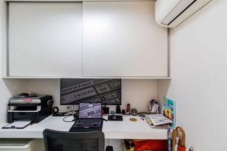 Apartamento à venda com 107m², 2 quartos e 2 vagasEscritório