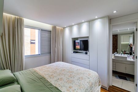 Apartamento à venda com 107m², 2 quartos e 2 vagasSuite