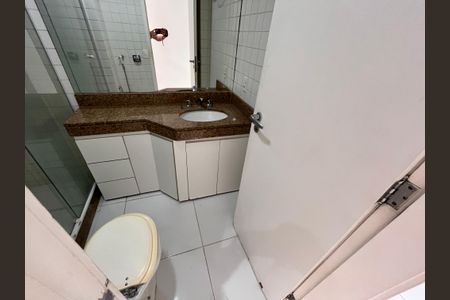 Apartamento à venda com 160m², 4 quartos e 2 vagasBanheiro