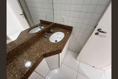 Apartamento à venda com 160m², 4 quartos e 2 vagasBanheiro