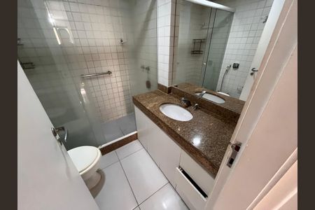 Apartamento à venda com 160m², 4 quartos e 2 vagasBanheiro da Suíte