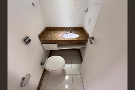 Apartamento à venda com 160m², 4 quartos e 2 vagasLavabo