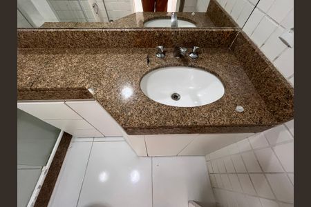 Apartamento à venda com 160m², 4 quartos e 2 vagasBanheiro