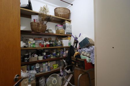 Apartamento para alugar com 90m², 2 quartos e sem vagaDespensa