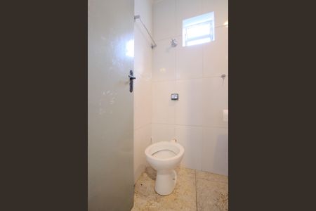 Banheiro de casa para alugar com 1 quarto, 50m² em Penha de França, São Paulo