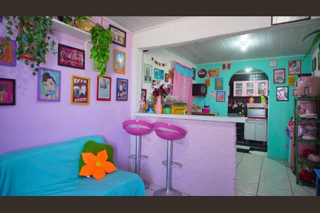 Sala  de casa à venda com 3 quartos, 100m² em Coronel Aparicio Borges, Porto Alegre