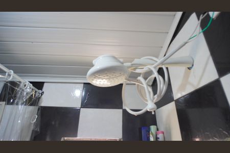 Casa à venda com 100m², 3 quartos e 2 vagasBanheiro 