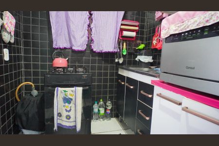 Casa à venda com 100m², 3 quartos e 2 vagasCozinha 