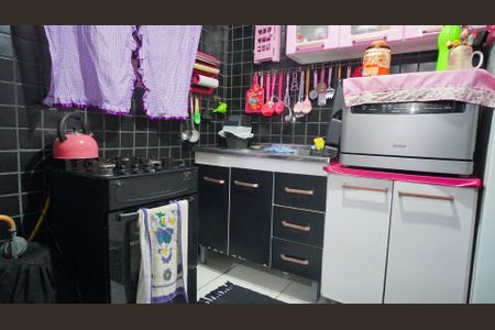 Casa à venda com 100m², 3 quartos e 2 vagasCozinha 