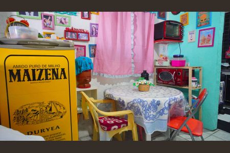 Casa à venda com 100m², 3 quartos e 2 vagasCozinha 